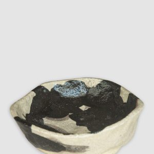 Discover the Kattu Moo Ceramic Dish, inspired by the soft, organic forms of nature, it features a striking black-and-cream pattern of interlocking cloud-like bubbles. Handcrafted in Australia, perfect for trinkets, jewellery, or as a decorative accent.